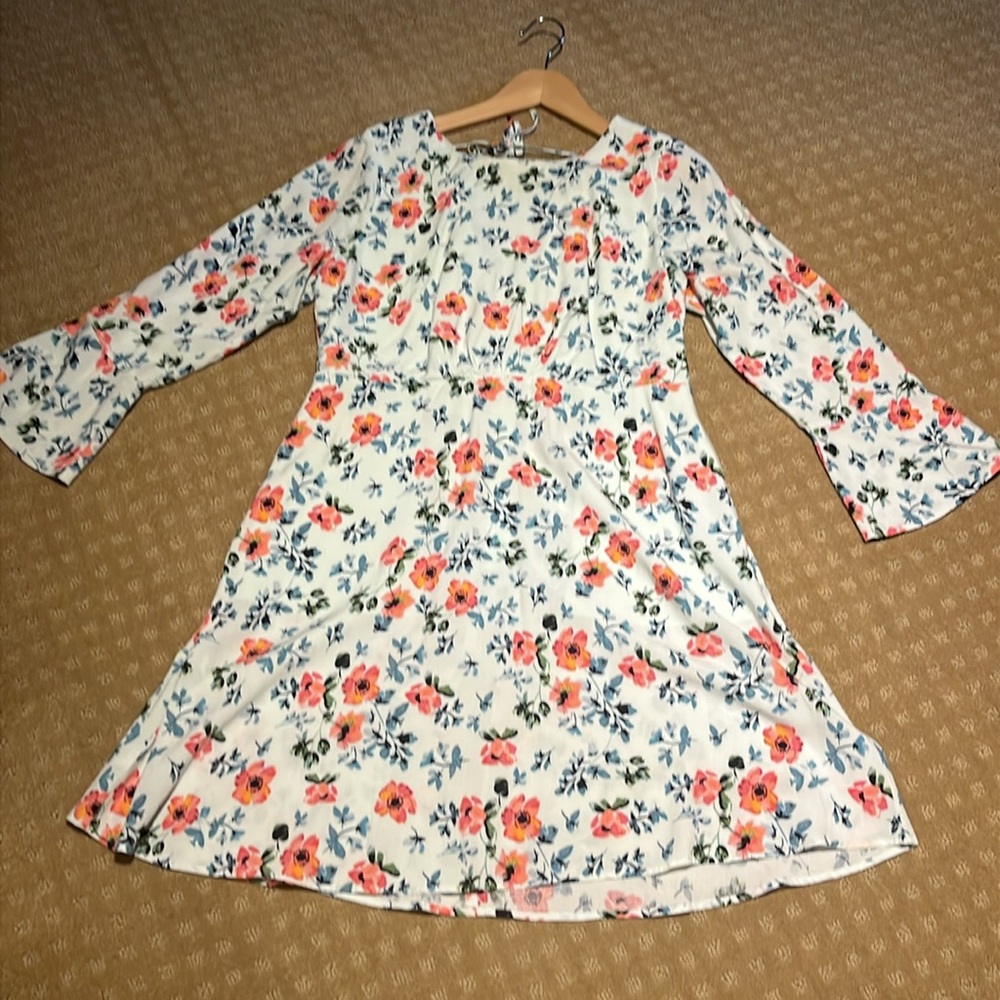 Loft Dress - Picture 7 of 12